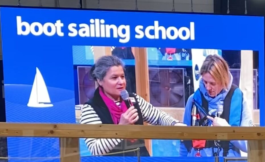 Silke Breig bei einem Vortrag des FSR auf der boot Düsseldorf.